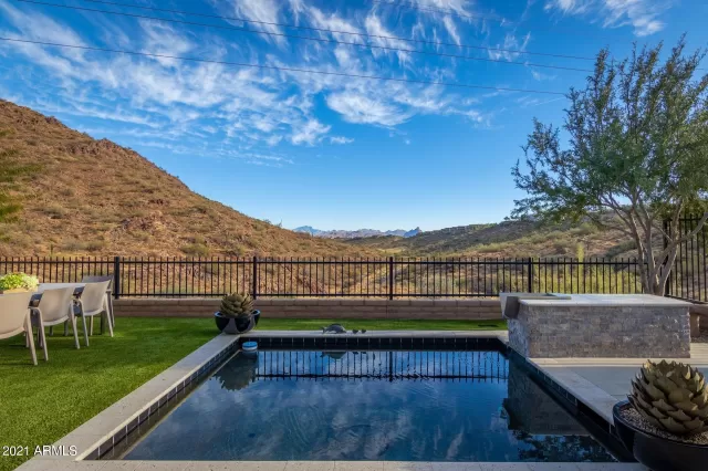 MLS: 6177648 Condo For Sale