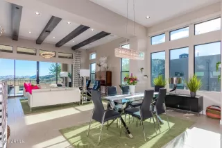 Photo #4: 6177648 Listing