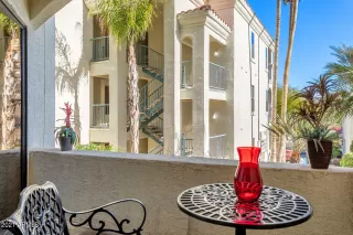 Photo #4: 6177966 Listing