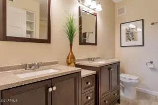 Photo #5: 6177966 Listing
