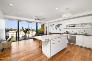 Photo #2: 6177985 Listing 