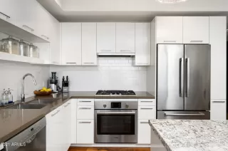 Photo #5: 6177985 Listing 