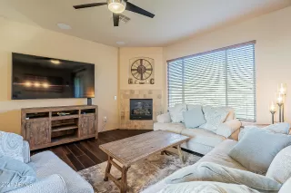 Photo #2: 6178008 Listing 