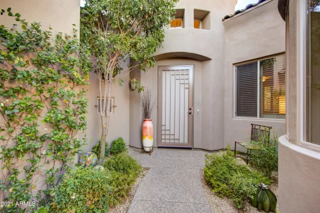 MLS: 6178012 Condo For Sale