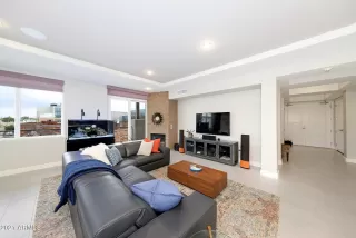 Photo #3: 6178192 Listing