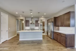 Photo #5: 6178218 Listing 
