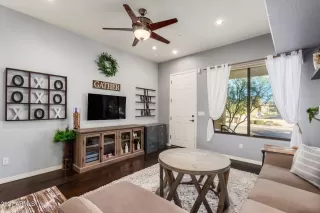 Photo #5: 6178233 Listing