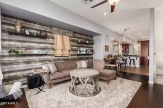 Photo #6: 6178233 Listing