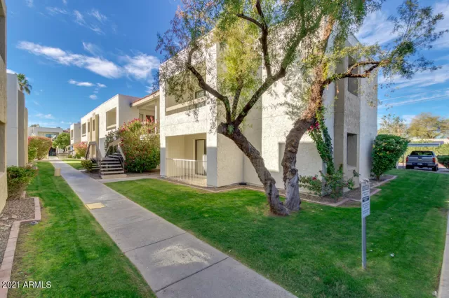 MLS: 6178273 Condo For Sale