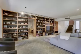 Photo #6: 6178370 Listing