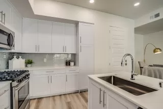 Photo #5: 6178757 Listing