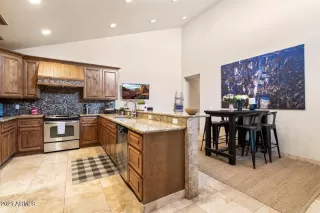 Photo #5: 6178854 Listing 