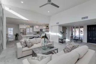 Photo #1: 6179020 Listing 