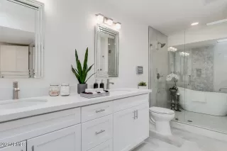 Photo #6: 6179020 Listing 