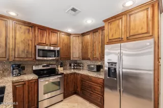 Photo #5: 6179178 Listing