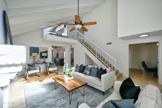 Photo #5: 6179850 Listing