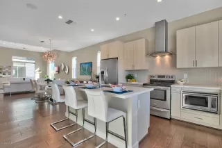 Photo #6: 6179888 Listing 