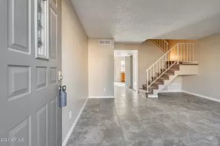 Photo #4: 6179907 Listing