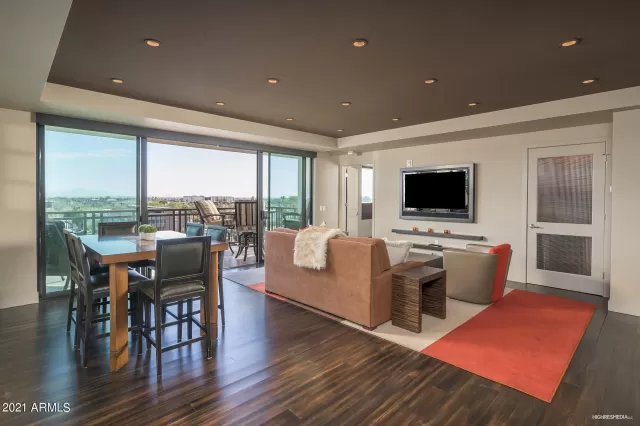 MLS: 6180006 Condo For Sale