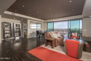 Photo #3: 6180006 Listing