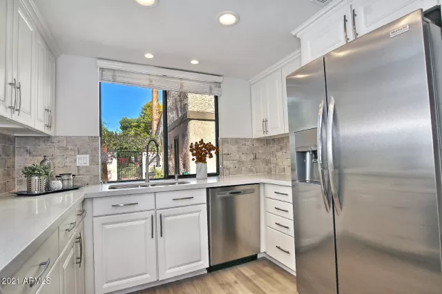 MLS: 6180320 Condo For Sale