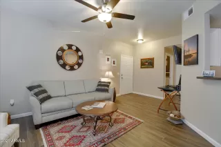 Photo #5: 6180351 Listing 