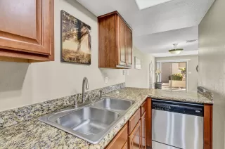 Photo #3: 6180408 Listing