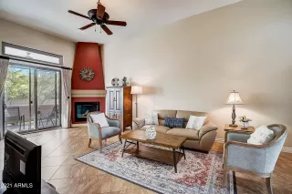 Photo #5: 6180751 Listing