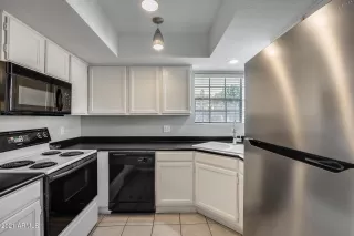 Photo #6: 6180910 Listing