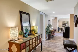 Photo #5: 6180944 Listing 