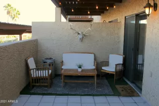 Photo #5: 6181061 Listing