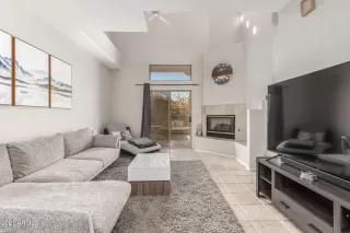 Photo #4: 6181079 Listing