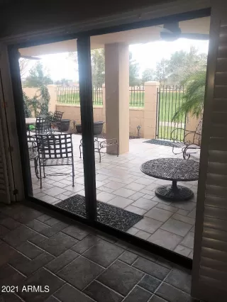 Photo #5: 6181408 Listing