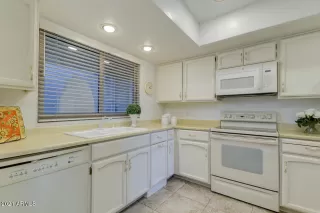 Photo #4: 6181423 Listing 