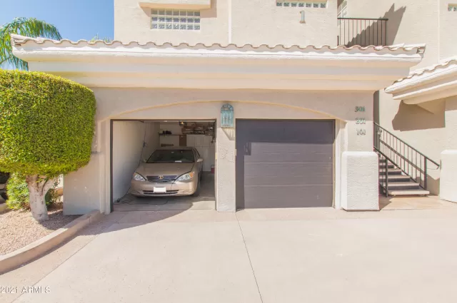 MLS: 6181440 Condo For Sale