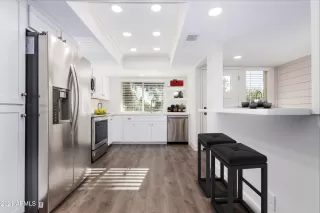 Photo #3: 6181450 Listing 