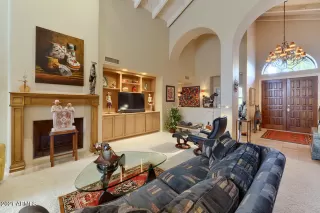 Photo #5: 6181486 Listing