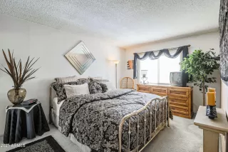 Photo #4: 6181512 Listing