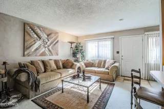 Photo #6: 6181512 Listing