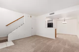Photo #2: 6181583 Listing 