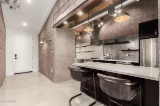 Photo #4: 6181604 Listing
