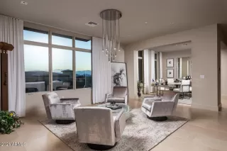 Photo #5: 6181617 Listing 