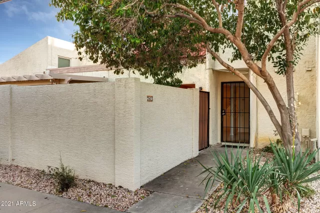 MLS: 6181705 Condo For Sale