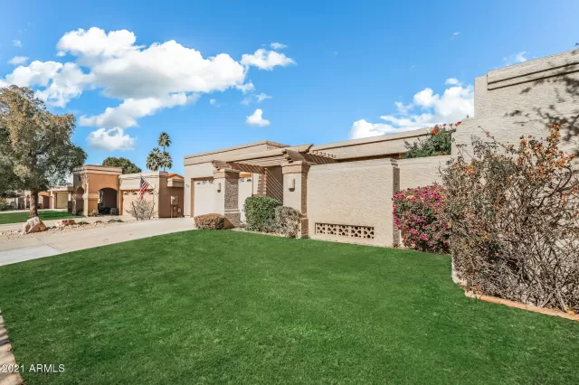 MLS: 6181753 Condo For Sale