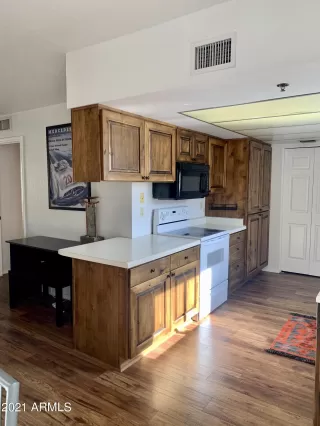 Photo #2: 6181834 Listing