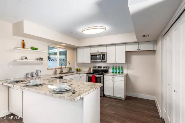 MLS: 6181840 Condo For Sale