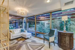 Photo #5: 6181847 Listing 