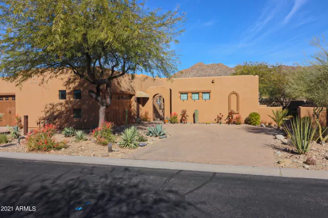 MLS: 6181854 Condo For Sale