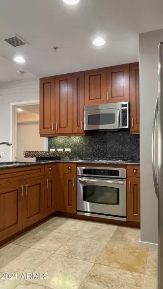 Photo #5: 6181930 Listing