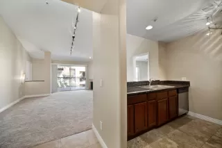 Photo #3: 6181955 Listing